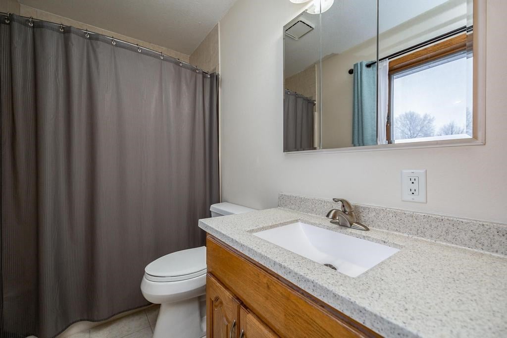 6406 Hillcrest Road Cedar Rapids, IA 52404 - Photo 26 of 41 Gallery Image 26