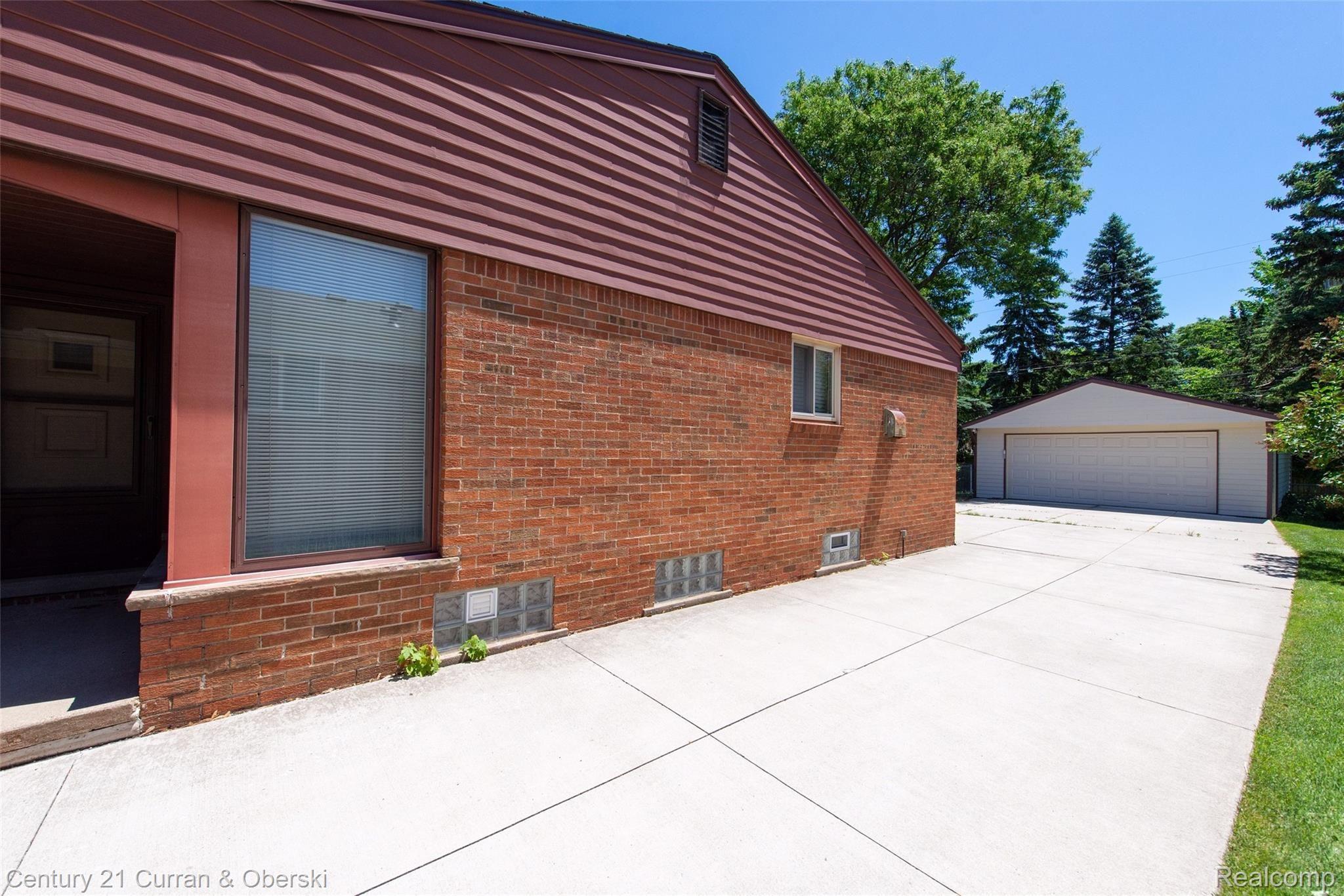 1909 Massoit Road Royal Oak, MI 48073 - Photo 28 of 30 Newer Driveway
