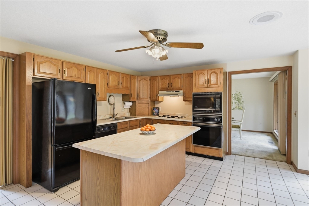 651 Frank Smith Road Longmeadow, MA 01106 - Photo 12 of 42 Gallery Image 12