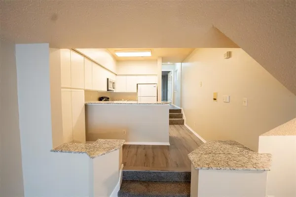 $1,299 | 7474 Fair Oaks Avenue, Unit 7405, Dallas, TX 75231