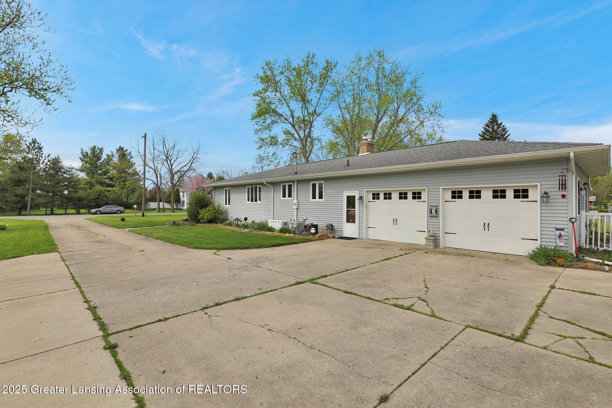 1904 West Columbia Road Mason, MI 48854 - Photo 7 of 57 5-web-or-mls-Open Ended Media-5