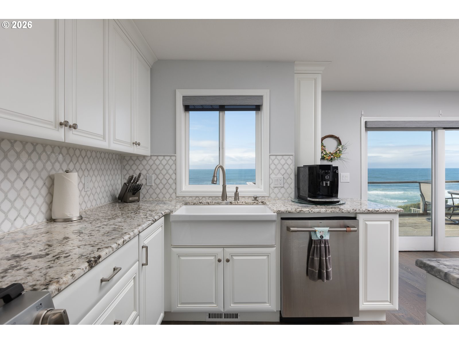 2151 Northwest Inlet Avenue Lincoln City, OR 97367 - Photo 11 of 48