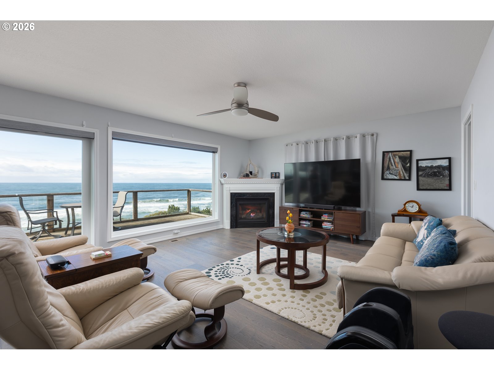 2151 Northwest Inlet Avenue Lincoln City, OR 97367 - Photo 4 of 48