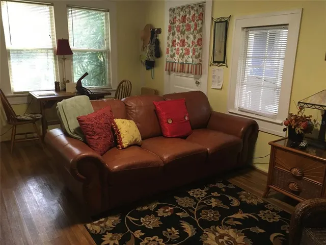 $550,000 | 128 North Montclair Avenue, Brandon, FL 33510