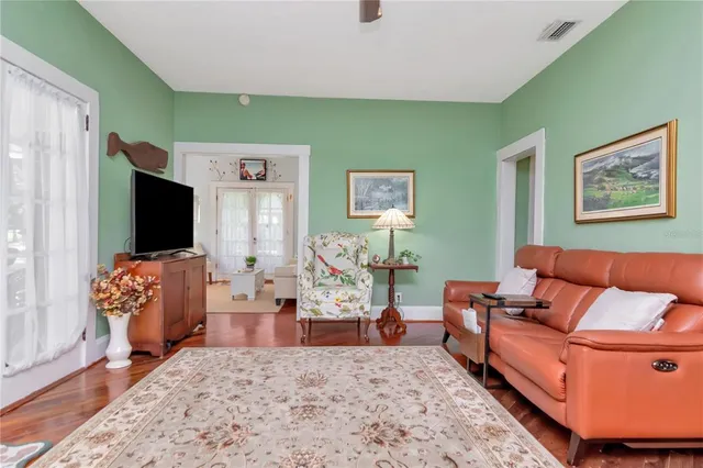 $550,000 | 128 North Montclair Avenue, Brandon, FL 33510