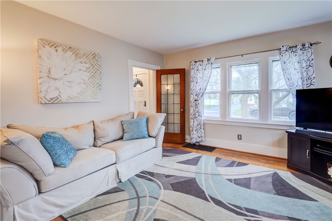 24 Dunsmere Drive Rochester, NY 14615 - Photo 14 of 30