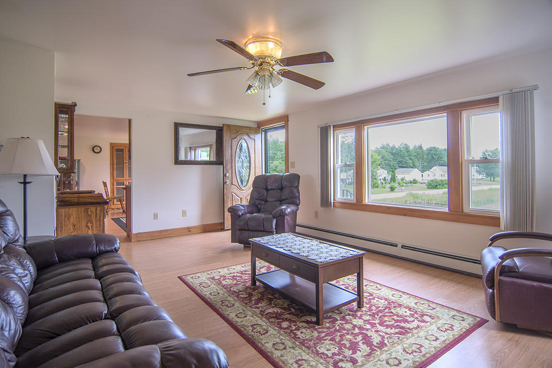 69 Brackett Road Gorham, ME 04038 - Photo 2 of 28 _DSC3270_sm - Copy - Copy