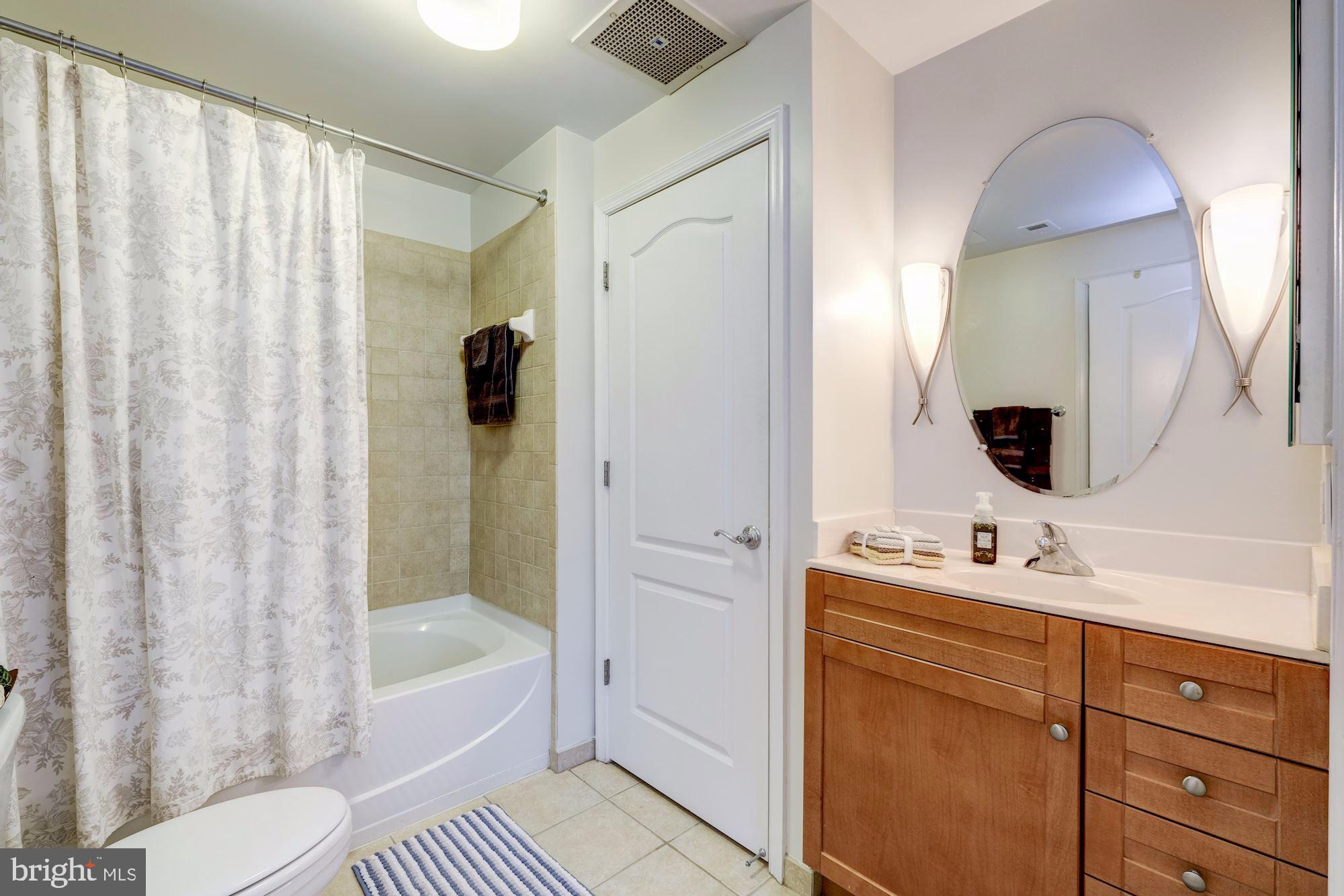 1111 11th Street Northwest, Unit 108 Washington, DC 20001 - Photo 12 of 29 Master bath