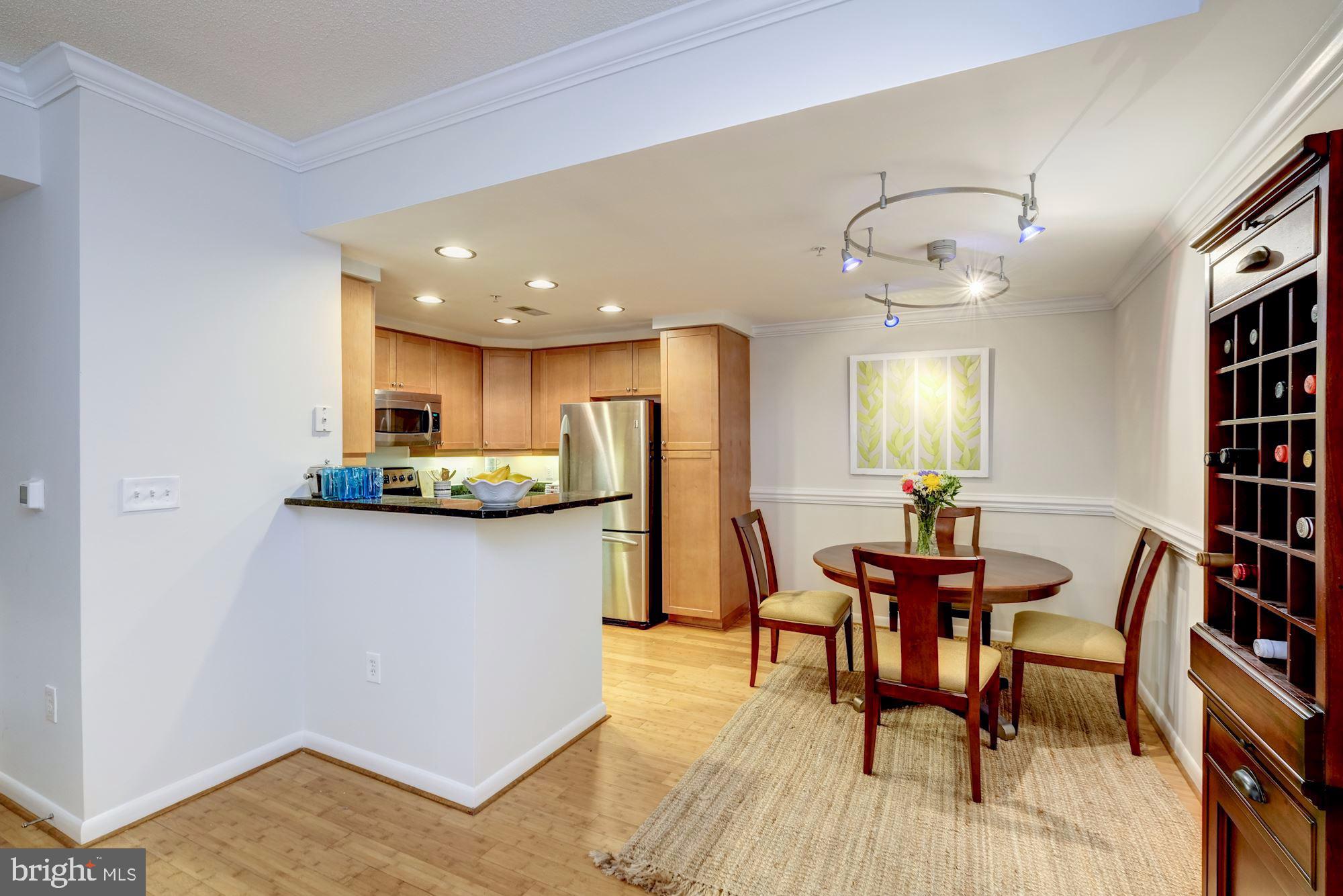 1111 11th Street Northwest, Unit 108 Washington, DC 20001 - Photo 7 of 29 Dining room