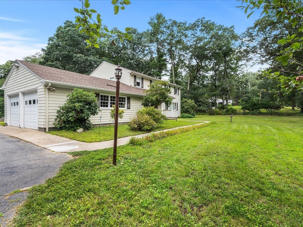 99 Woodville Alton Road Hopkinton, RI 02832 - Photo 5 of 34 Gallery Image 5