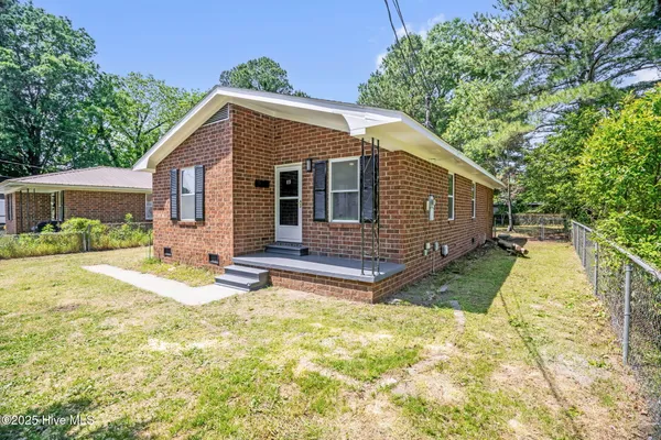 $200,000 | 811 Crawford Street, Goldsboro, NC 27530