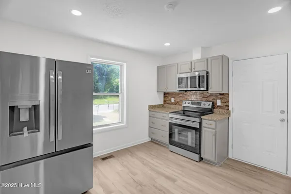 $200,000 | 811 Crawford Street, Goldsboro, NC 27530