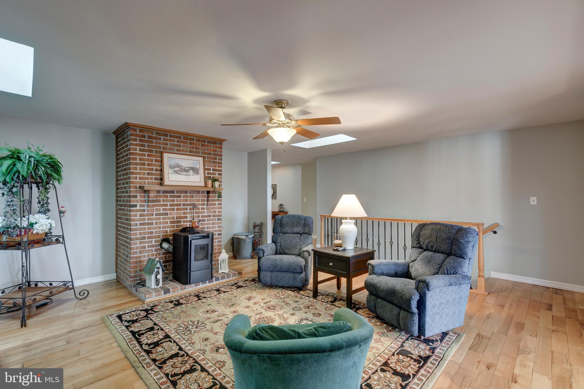 1061 Hook Road Westminster, MD 21157 - Photo 18 of 117 Main Living Area