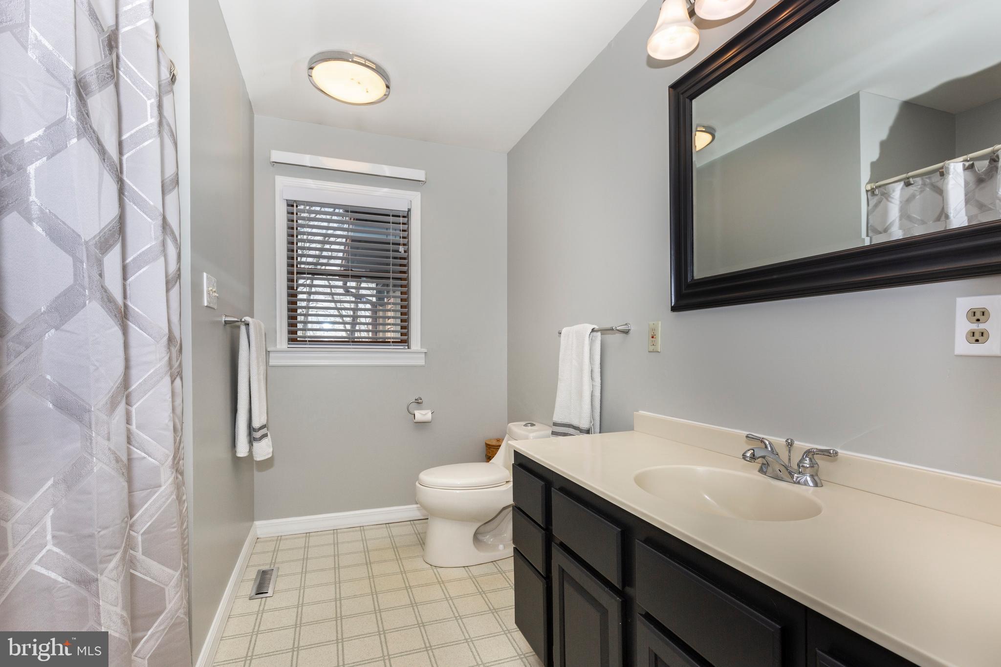 1061 Hook Road Westminster, MD 21157 - Photo 36 of 117 Hallway Bathroom