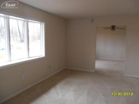 2554 South Morrice Road Owosso, MI 48867 - Photo 11 of 14 20185428-10.JPG