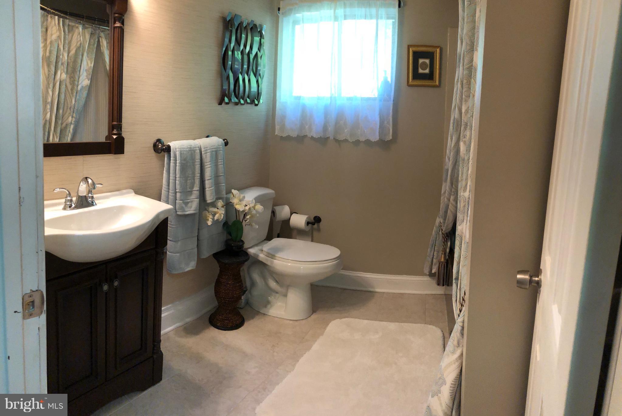 6245 Hawthorne Road La Plata, MD 20646 - Photo 24 of 30 Bath