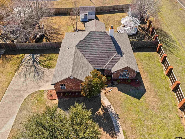 view of balcony with wooden floor