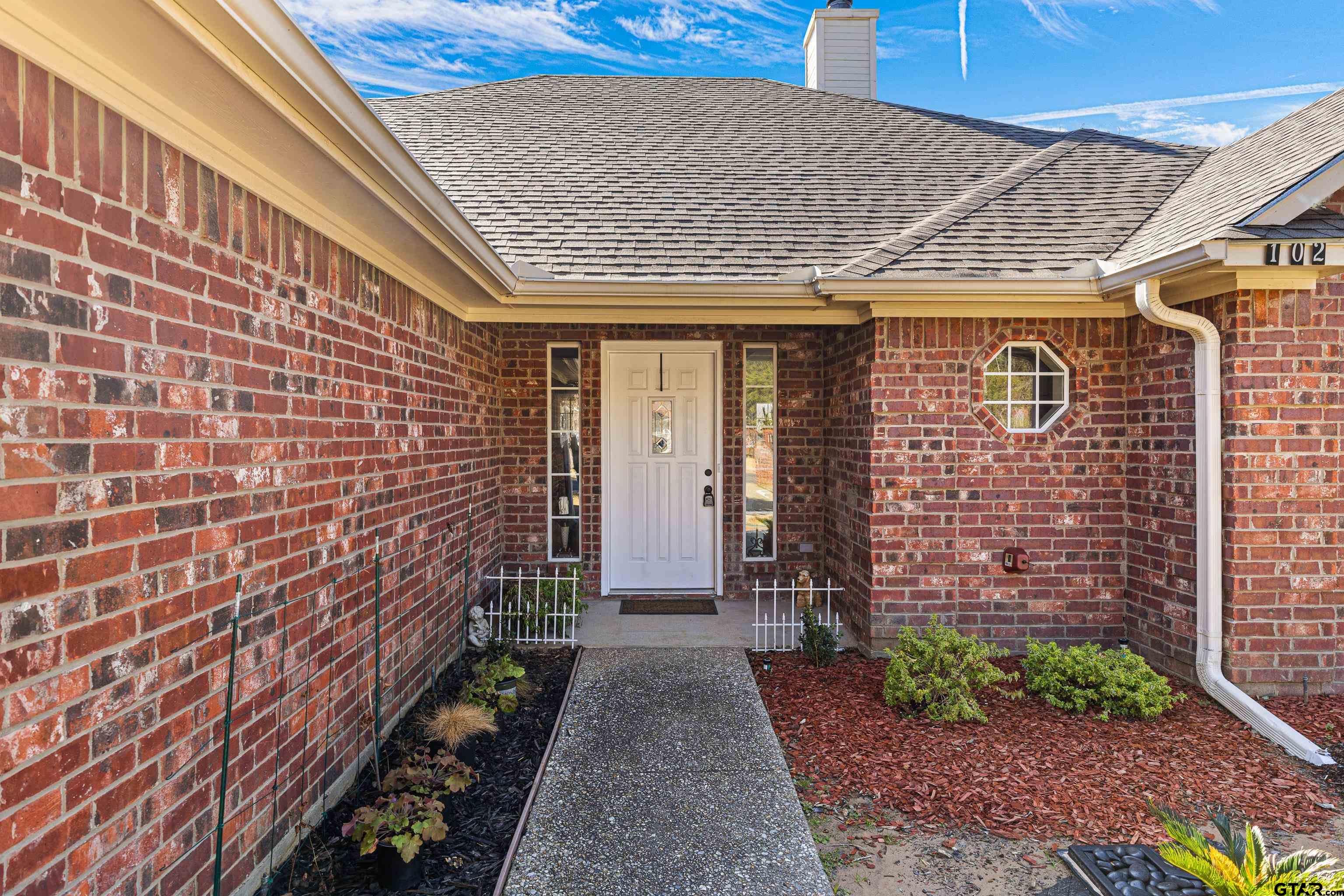102 Fairway Street Chandler, TX 75758 - Photo 5 of 33 a view of entrance
