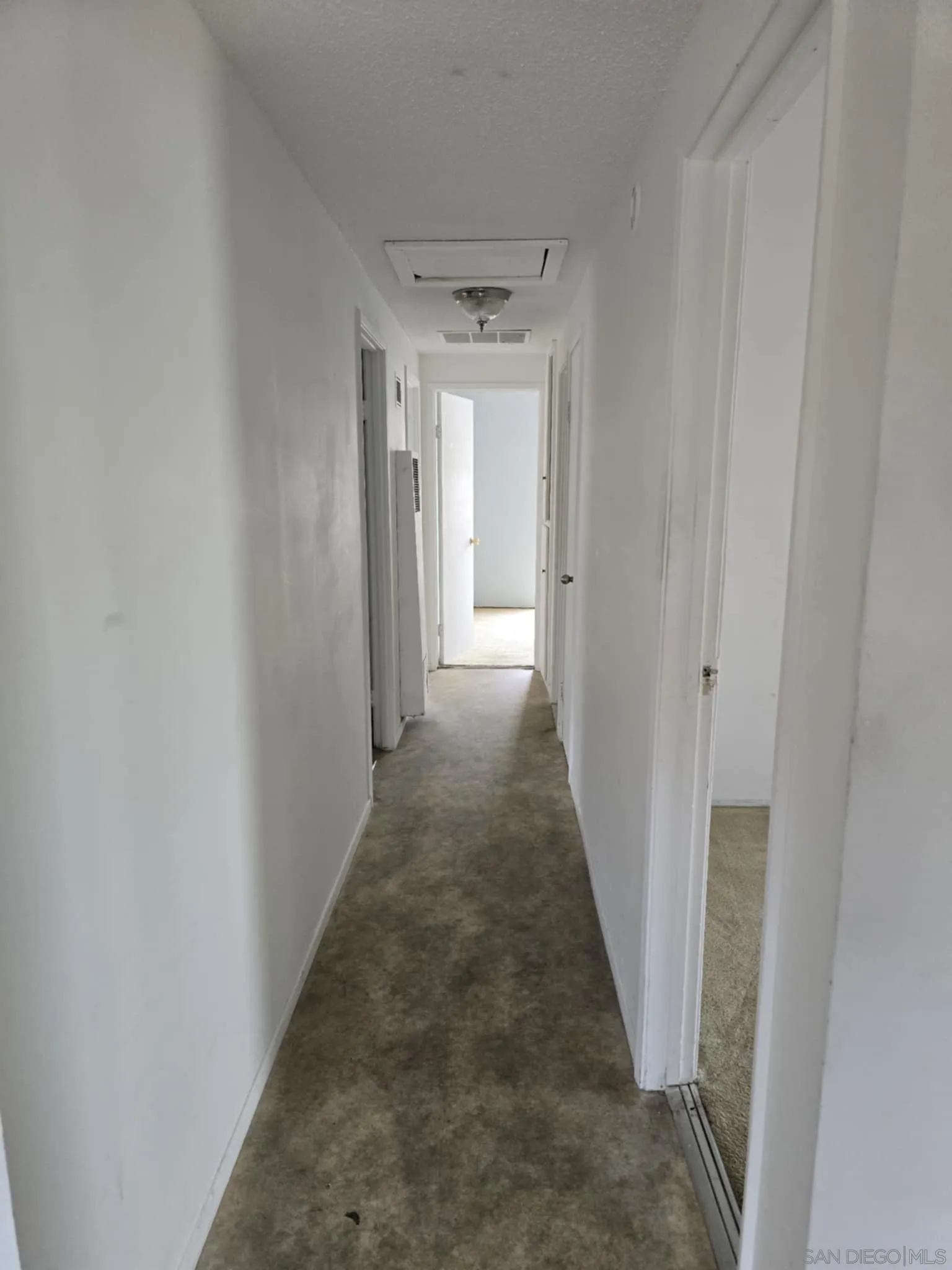 2806 Mission Village Drive San Diego, CA 92123 - Photo 5 of 14