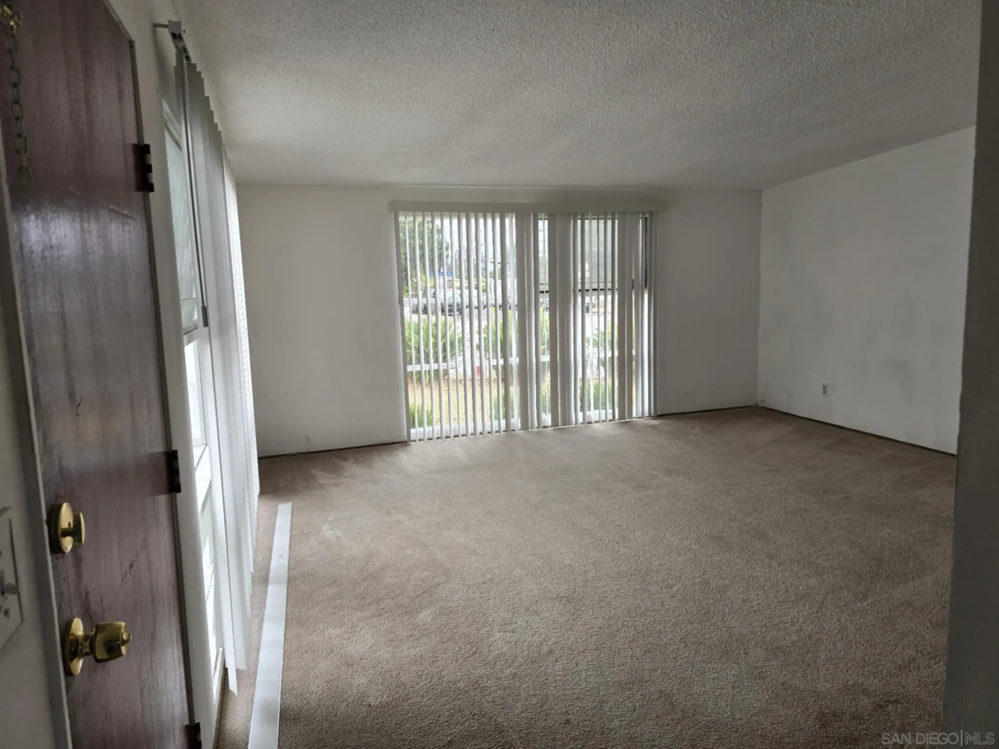 2806 Mission Village Drive San Diego, CA 92123 - Photo 9 of 14