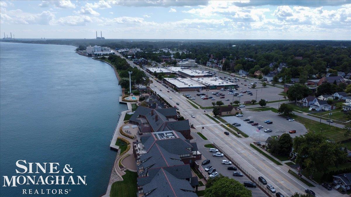 669 North Riverside Avenue, Unit #4 St. Clair, MI 48079 - Photo 37 of 49