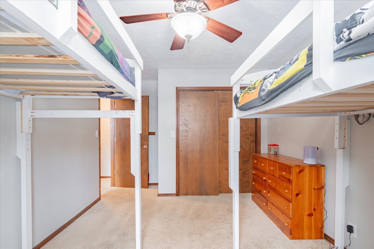 112 Gregory Lane Lexington, IL 61753 - Photo 27 of 39 a view of an entryway