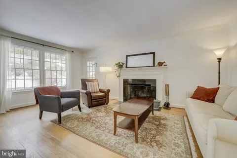 $1,600,000 | 3017 Cleveland Avenue Northwest, Washington, DC 20008