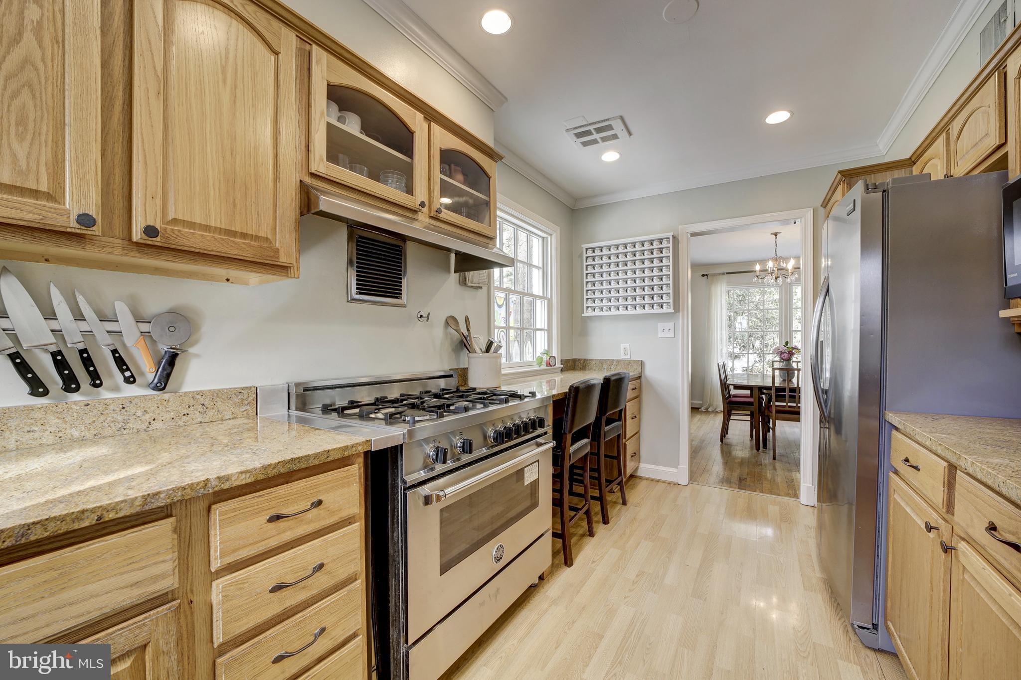 3017 Cleveland Avenue Northwest Washington, DC 20008 - Photo 10 of 36