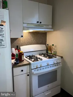 $196,000 | 5424 North Warnock Street, Philadelphia, PA 19141