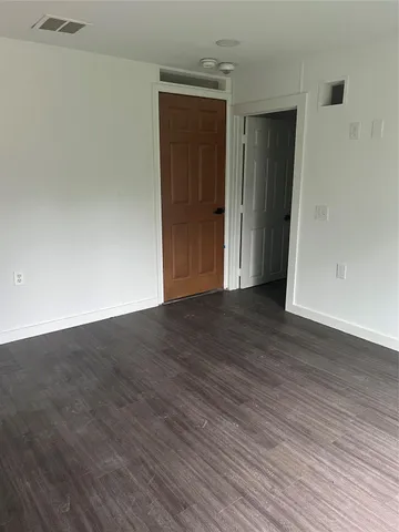 $850 | 8458 Sweetleaf Lane, Unit B, Plantersville, TX 77363