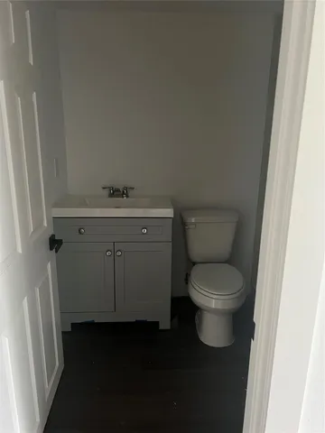 $850 | 8458 Sweetleaf Lane, Unit B, Plantersville, TX 77363