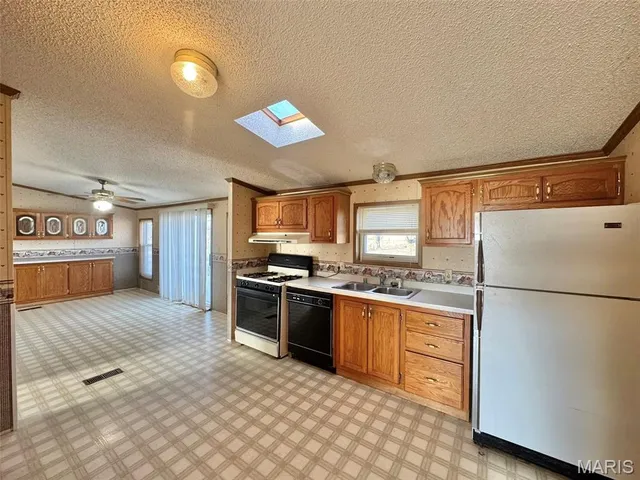 $195,000 | 9390 Shelby 492, Hunnewell, MO 63443