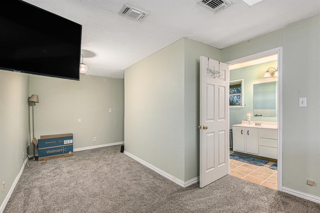 116 Nottingham Circle Bridgeport, TX 76426 - Photo 12 of 31