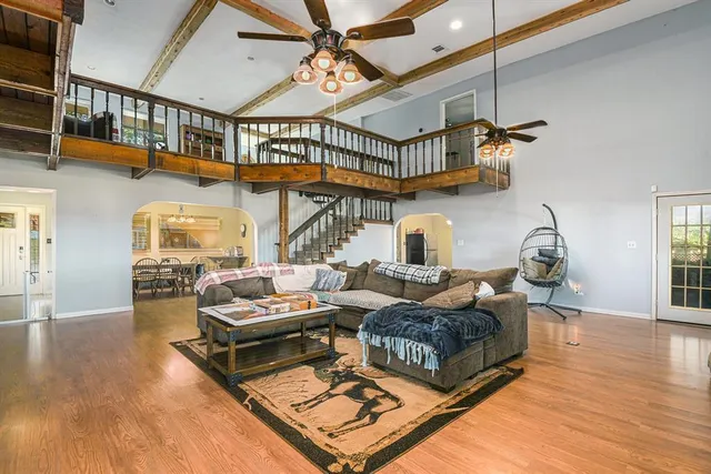 $450,000 | 116 Nottingham Circle, Bridgeport, TX 76426