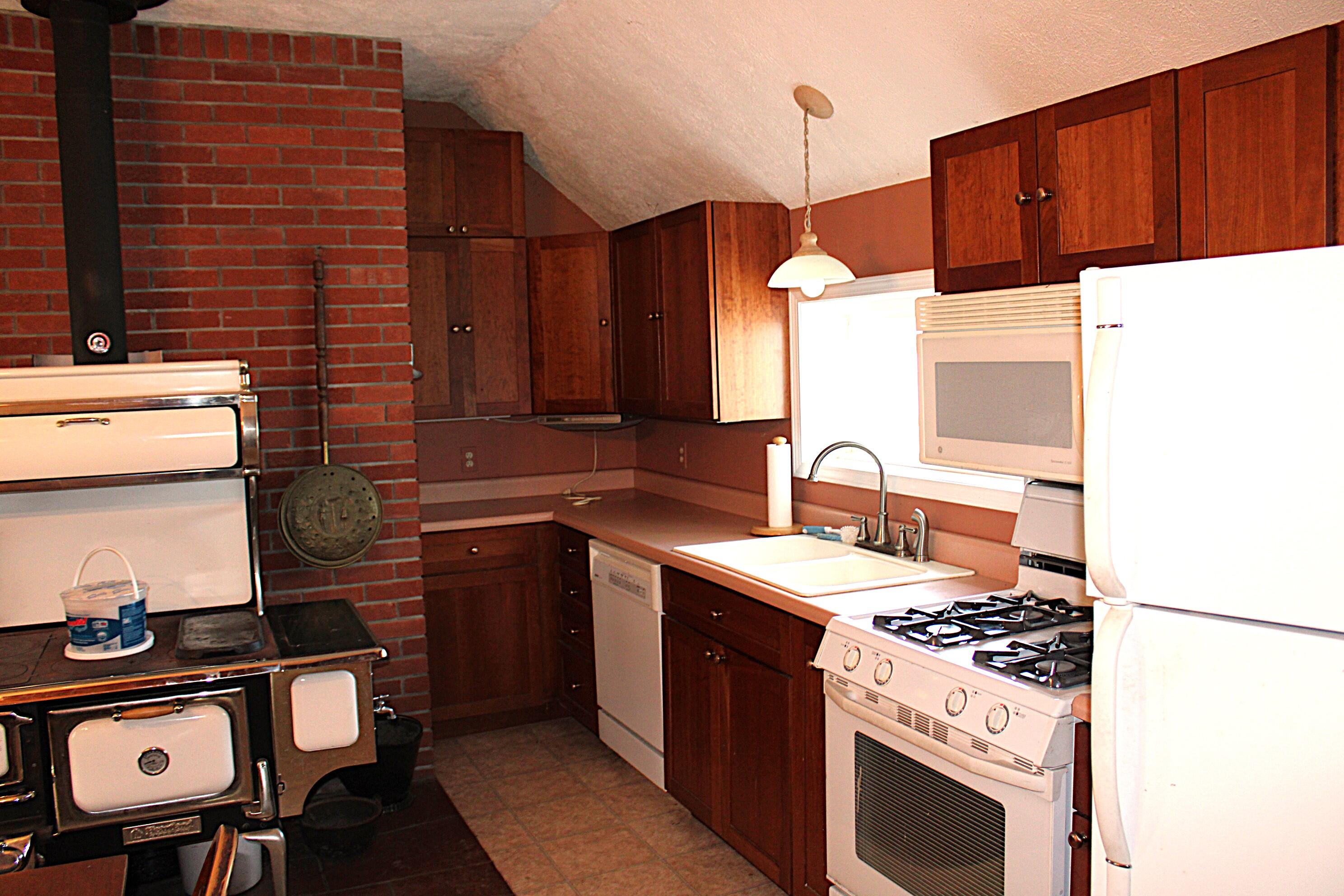 2838 West Trask Lake Road Barton City, MI 48705 - Photo 10 of 72 IMG_4968