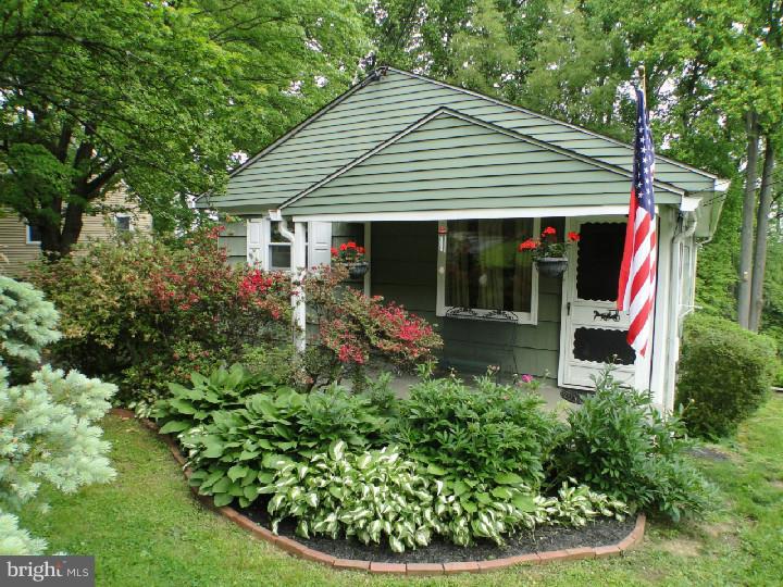 17 Fahnestock Road Malvern, PA 19355 - Photo 1 of 20 Gallery Image 1
