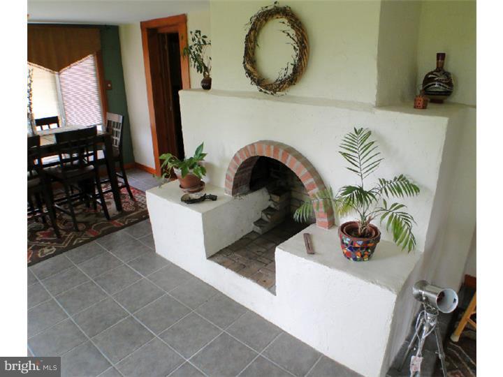 17 Fahnestock Road Malvern, PA 19355 - Photo 5 of 20 Gallery Image 5