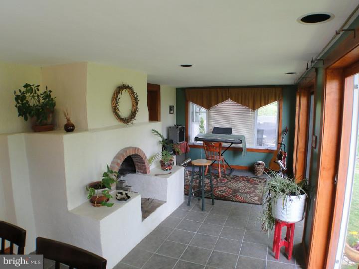 17 Fahnestock Road Malvern, PA 19355 - Photo 8 of 20 Gallery Image 8