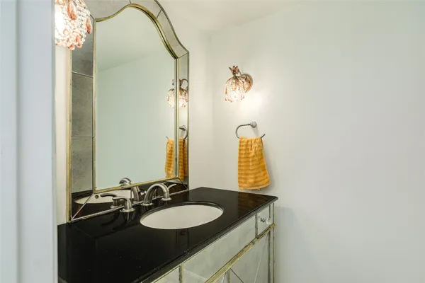 $625,000 | 5 Colony Park Drive, Galveston, TX 77551