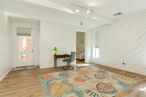 $625,000 | 5 Colony Park Drive, Galveston, TX 77551