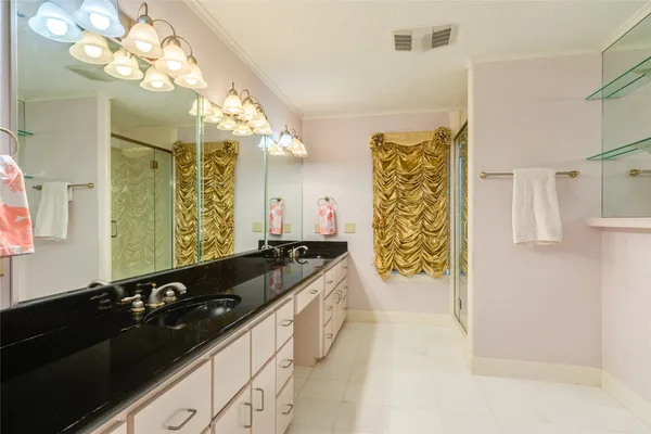 $625,000 | 5 Colony Park Drive, Galveston, TX 77551