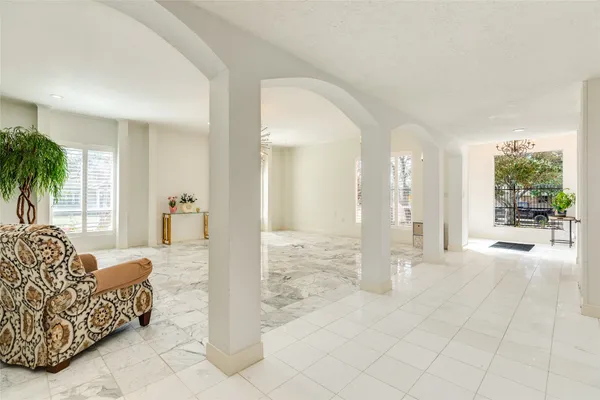 $625,000 | 5 Colony Park Drive, Galveston, TX 77551