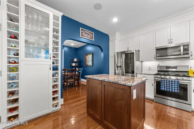 $1,575,000 | 506 Long Point Road, Chocowinity, NC 27817