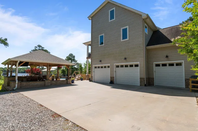 $1,575,000 | 506 Long Point Road, Chocowinity, NC 27817