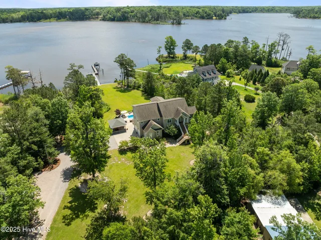 $1,575,000 | 506 Long Point Road, Chocowinity, NC 27817
