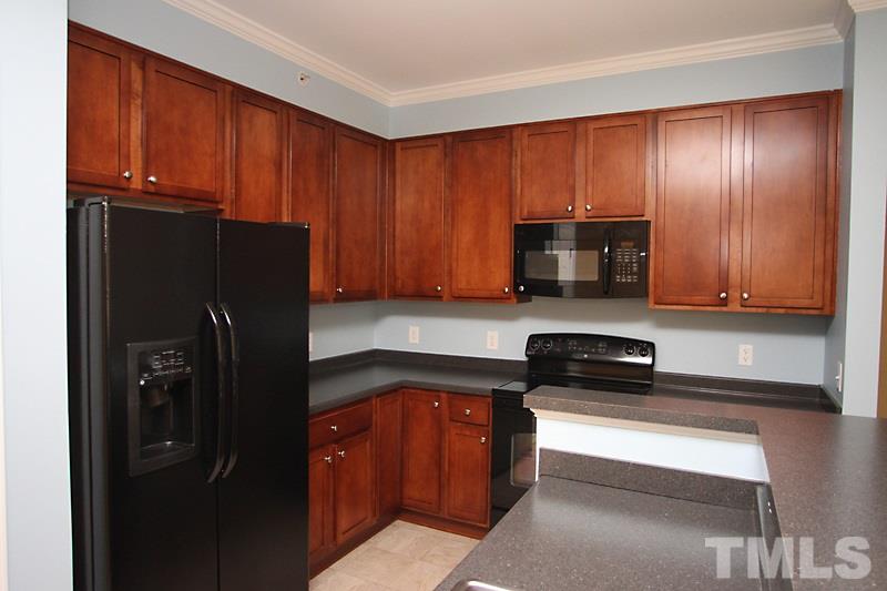527 Weather Ridge Lane, Unit 527 Cary, NC 27513 - Photo 4 of 19 Gallery Image 4
