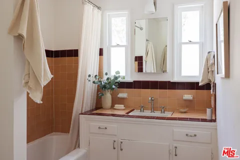 $1,399,000 | 2025 Maycrest Avenue, South Pasadena, CA 91030