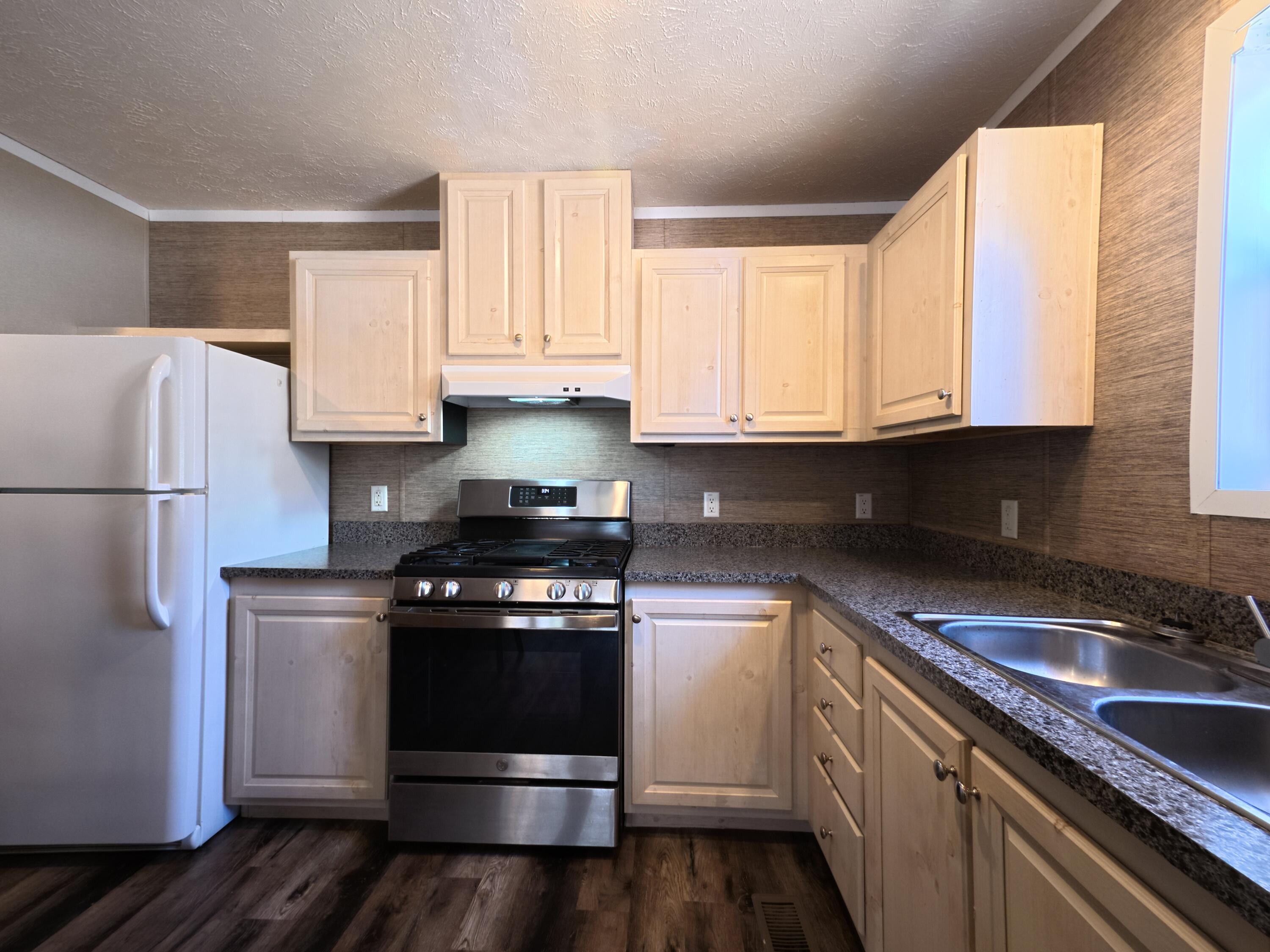 460 Seaman Road Wellston, MI 49689 - Photo 15 of 45 460 Seaman