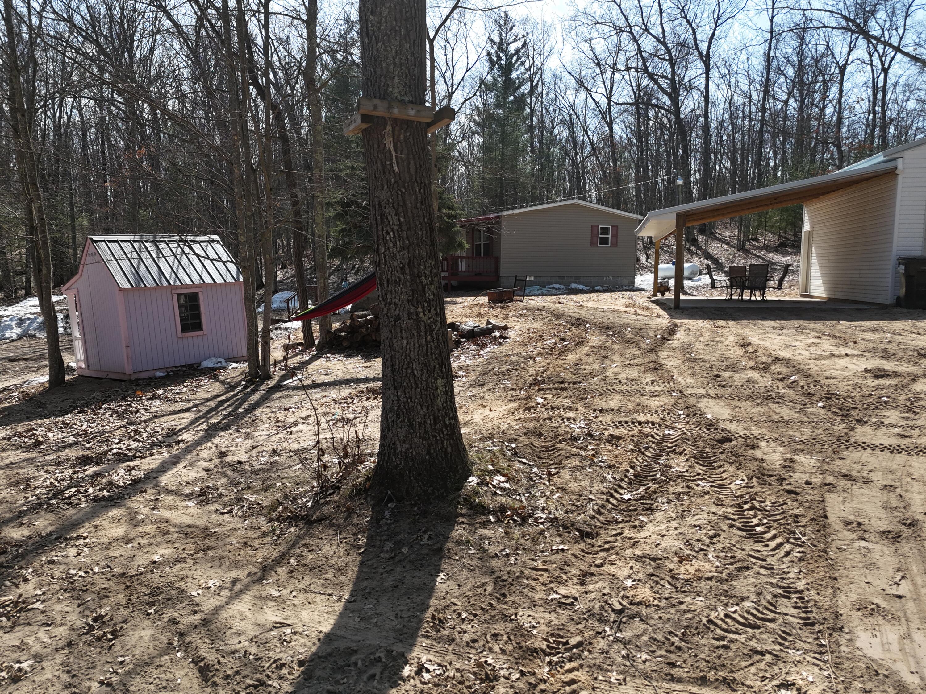 460 Seaman Road Wellston, MI 49689 - Photo 32 of 45 460 Seaman