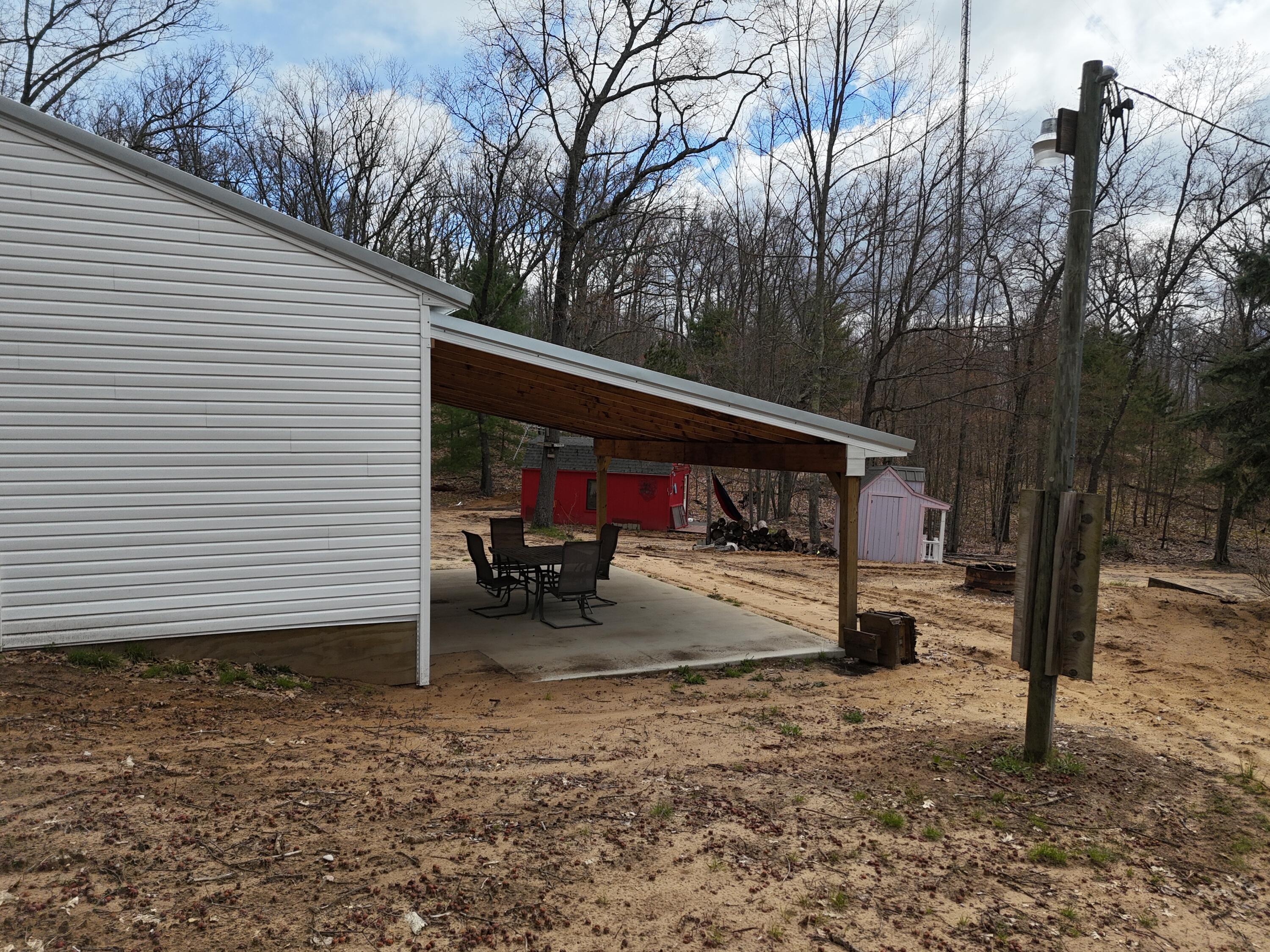 460 Seaman Road Wellston, MI 49689 - Photo 44 of 47 460 Seaman